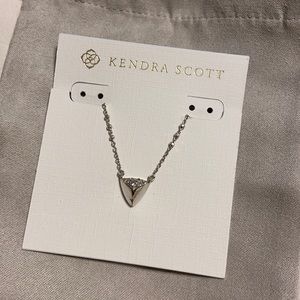 Kendra Scott Silver Perry Necklace